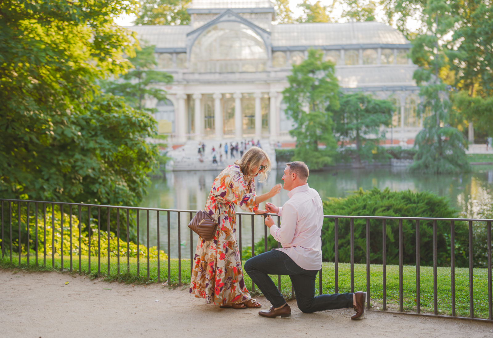 Surprise marriage proposal in Retiro Park, Madrid, at sunset